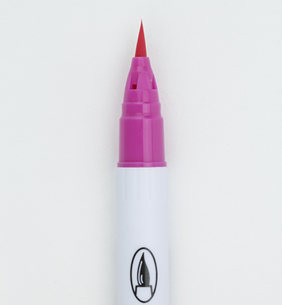 Kuretake ZIG Clean Color Real Brush Marker - 025 Pink